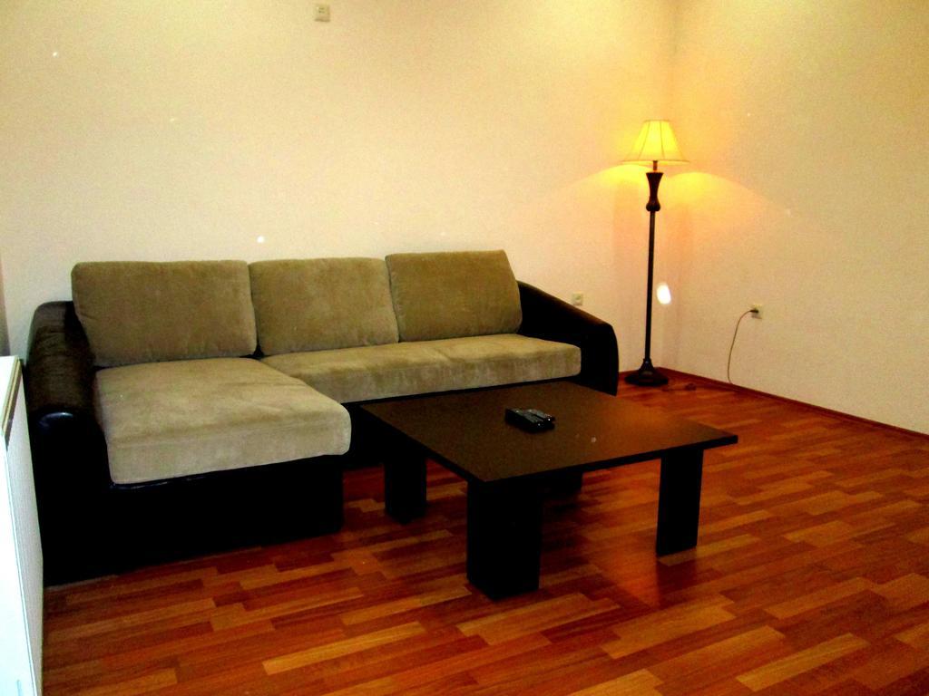 Max Comfort Hotel Кутаиси Экстерьер фото